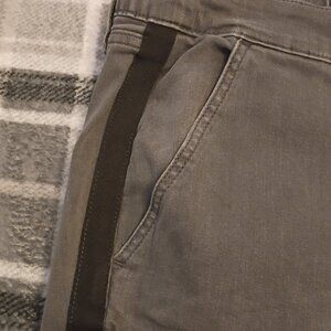 Torrid stretch jean capris